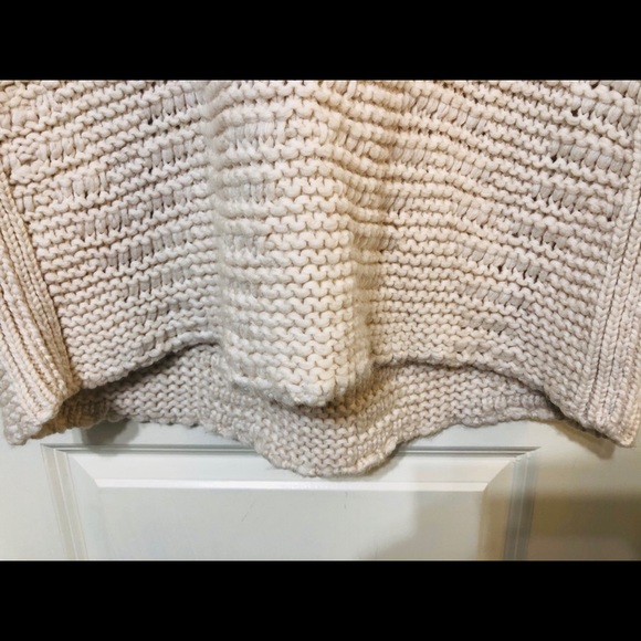 Black Coral Turtleneck Sweater - Picture 9 of 9